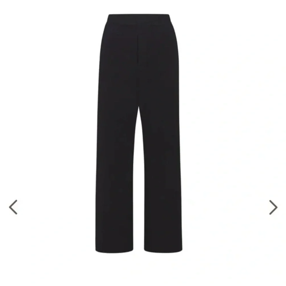 SKIMS Nior Loose Wide Leg Lounge Pants Onyx Black NWT - Picture 3 of 9
